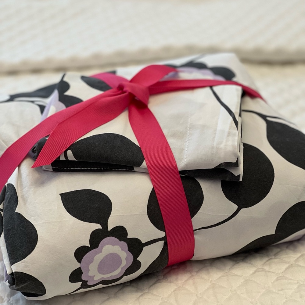 PB Teen Full duvet cover and 2 shams. 100% cotton - white with black and purple.